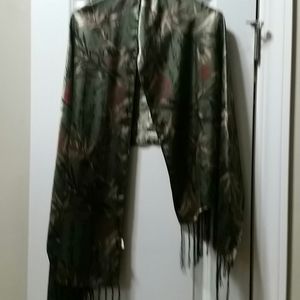 100% silk Shawl Brand new w/o tags